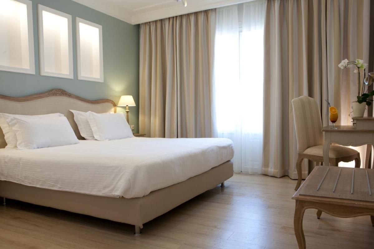 Royal Nidri Hotel Ngoại thất bức ảnh